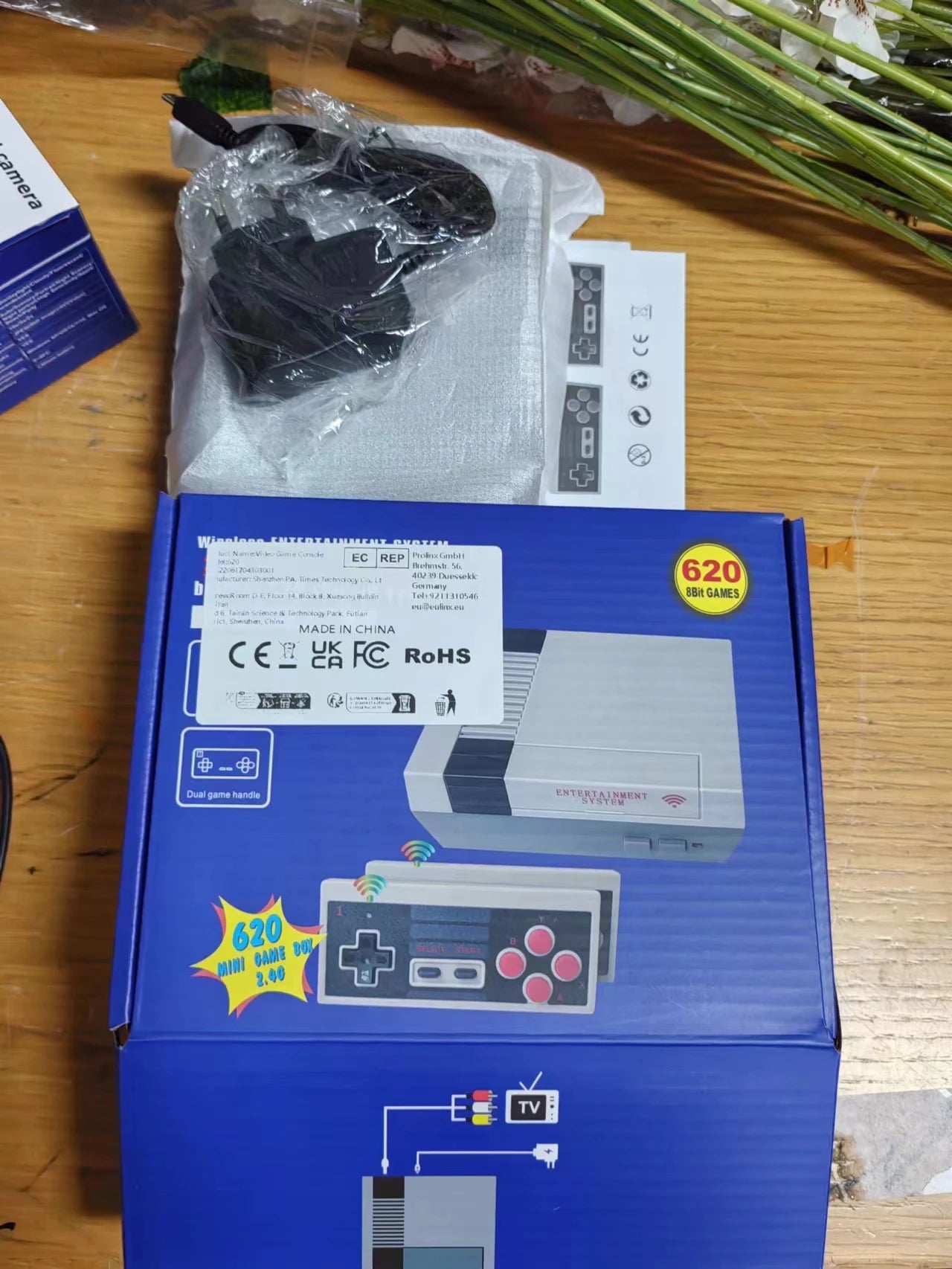 Video Game Console 8-bit Game Console For FC Red and White Machine Built-in 620 Games
