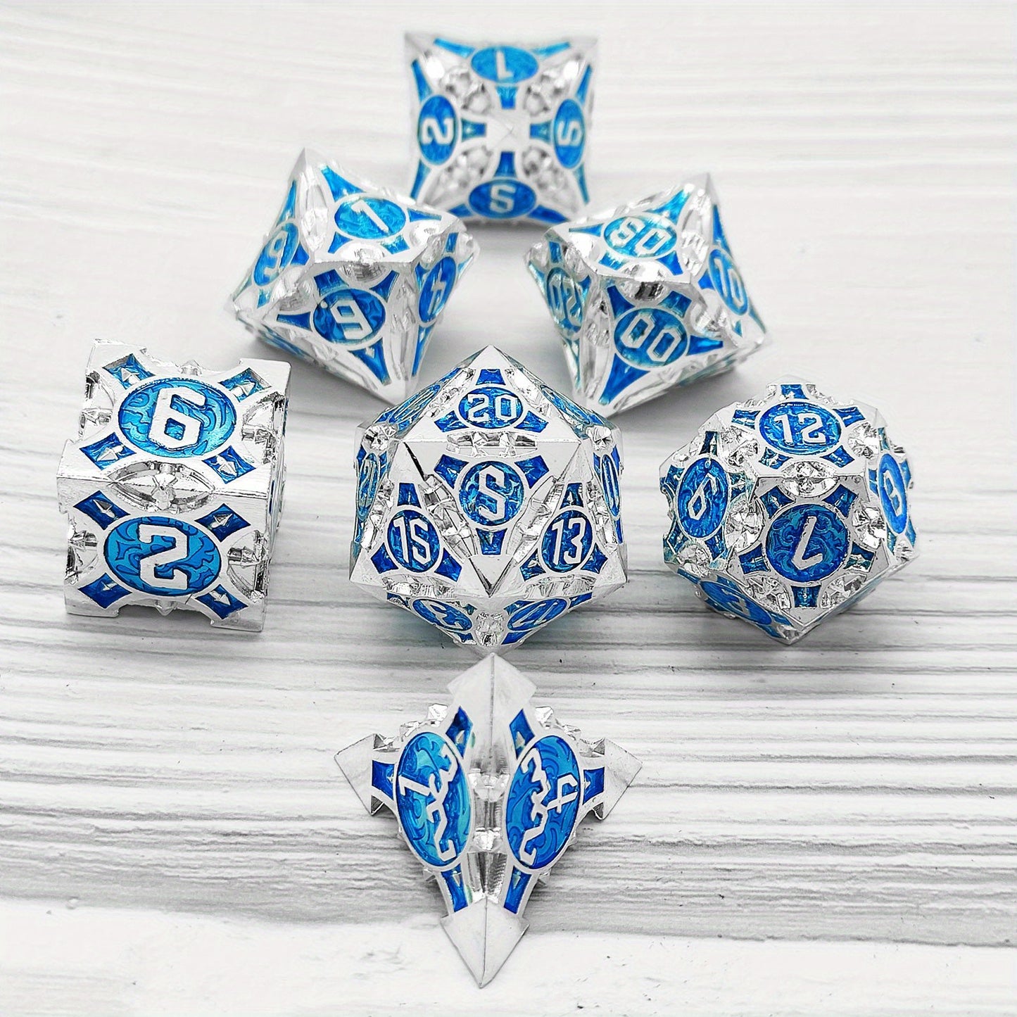 Metal Dice Set, 7 Die Metal Polyhedral Dice Set With Gift Metal Box And Golden Number For Metal Dice Set Christmas, Halloween, Thanksgiving Gift, gaming gift