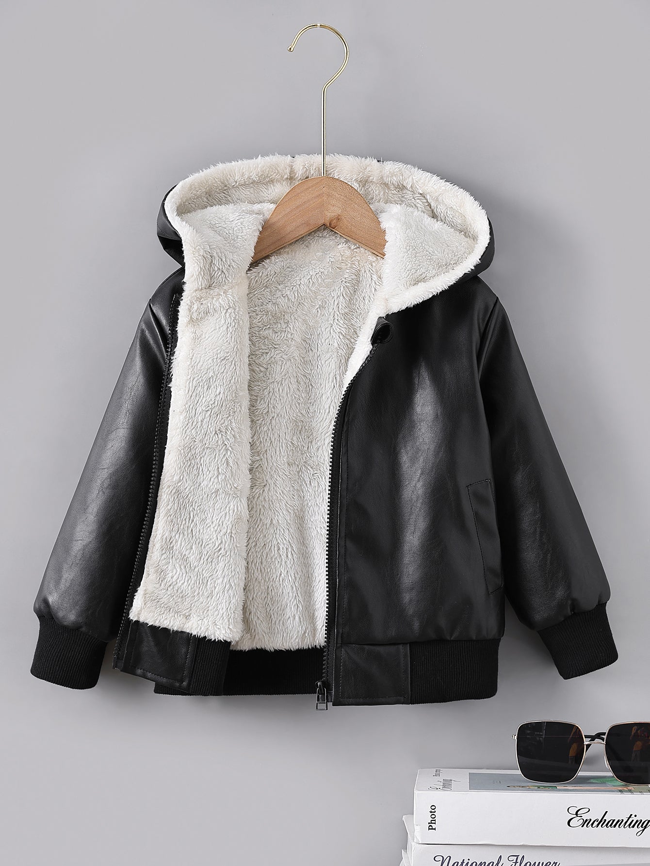 Boys' Faux Leather Jacket with Fleece Lining - Thickened Winter Coat, Full-Zip Front Closure, Machine Washable, Casual Style for Fall/Winter, Regular Fit