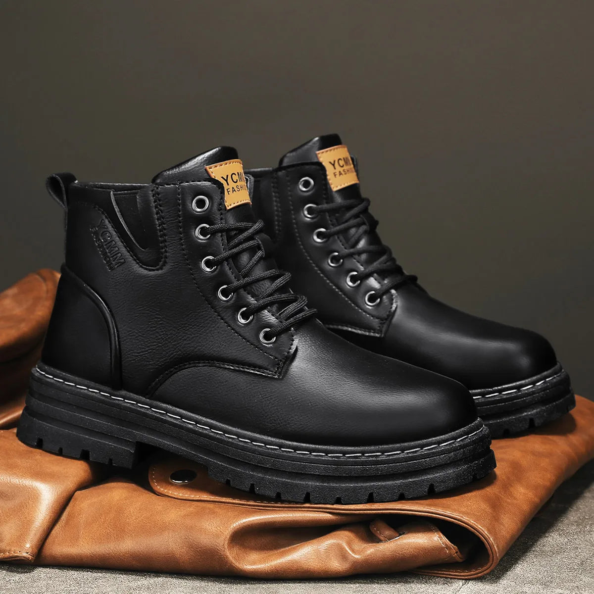 Boots Men All Season Outdoor Work Shoes Anti Slip and Comfortable Black Ankle  Boots Fashionable British Casual Denim Boots 2025