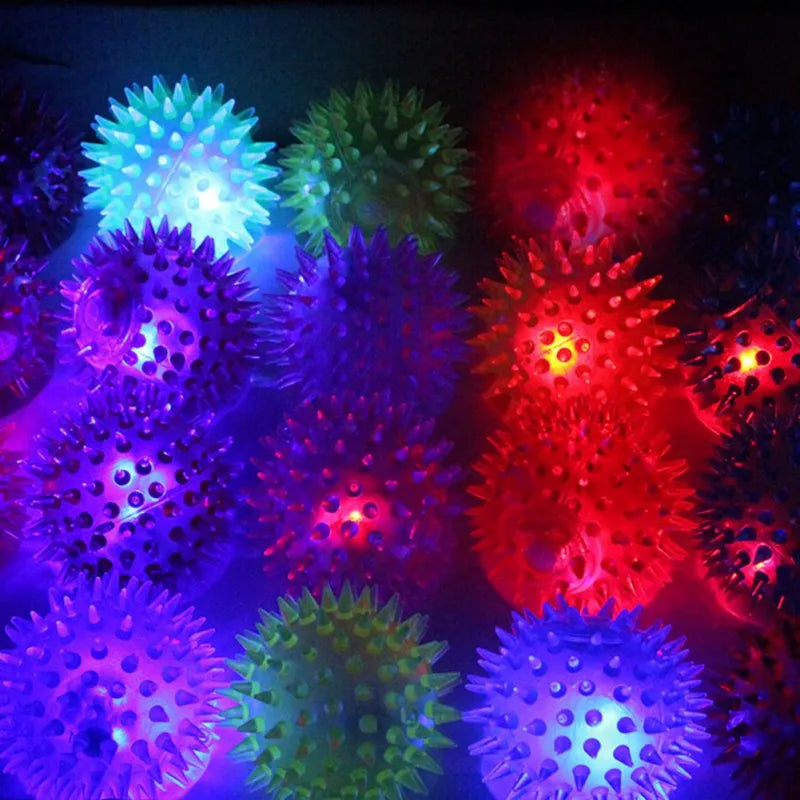 1 Pc Pets Luminous Chew Toy , Bite-Resistant, Vocal, Elastic, Bouncy, Squeaky Balls for Cats Dogs