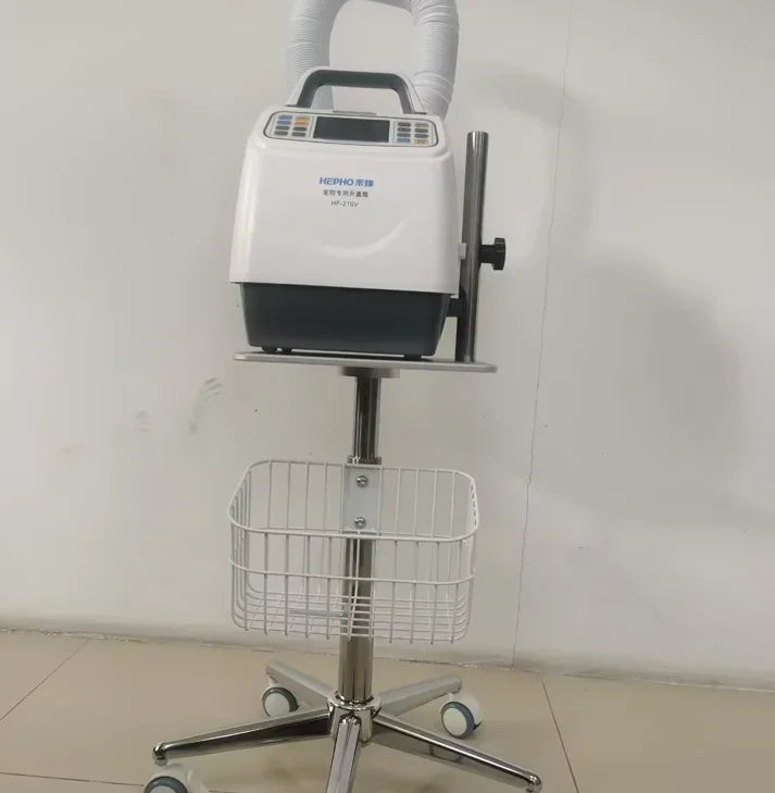 Pet heating system for animal use in clinic warmer