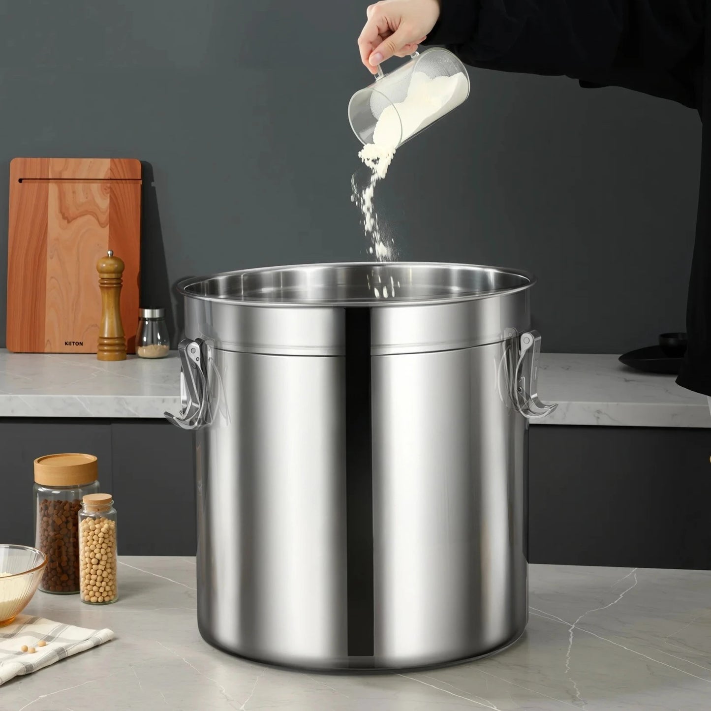 Stainless steel food storage containers, suitable for storing flour, grains, and pet food