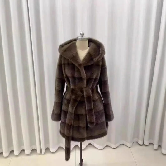 A New Eco-friendly Fur Coat with A Hood Young Sweet and Noble Imitating Fur and European Mink Fleece One-piece Coat Fashion Warm