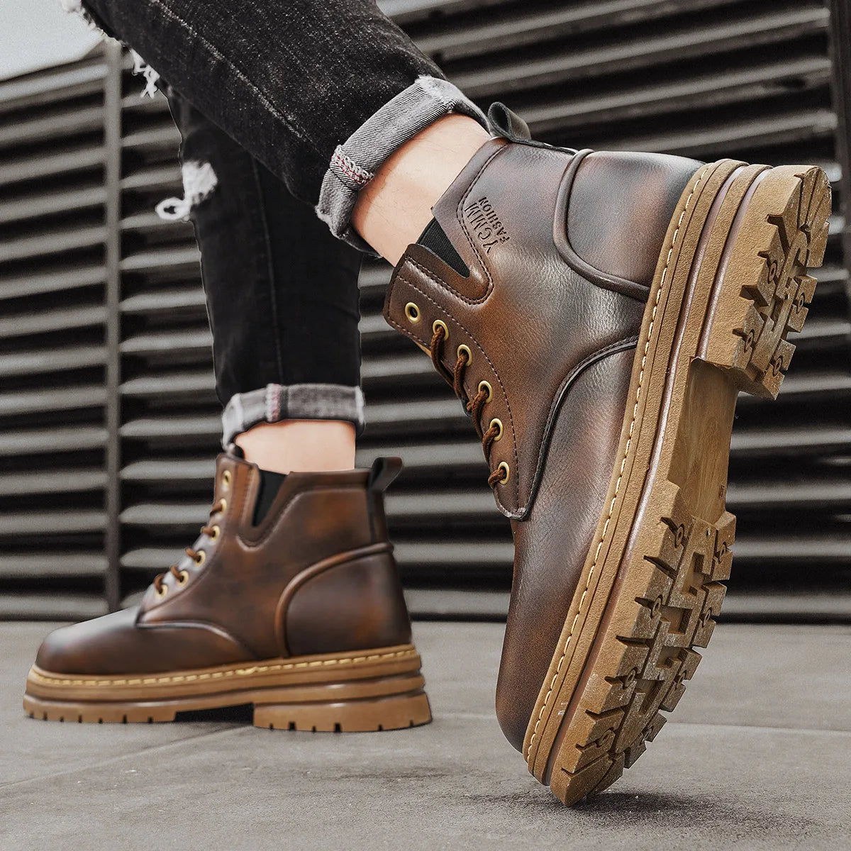Boots Men All Season Outdoor Work Shoes Anti Slip and Comfortable Black Ankle  Boots Fashionable British Casual Denim Boots 2025