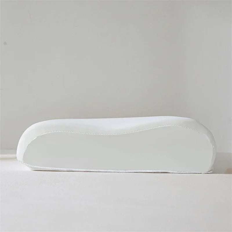 Memory Foam Pillow Slow Rebound Neck Support Deep Sleep Comforter Home Goods Pillow for Kids and Adults ，Single Pillow