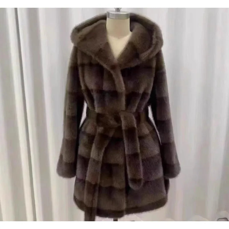 A New Eco-friendly Fur Coat with A Hood Young Sweet and Noble Imitating Fur and European Mink Fleece One-piece Coat Fashion Warm