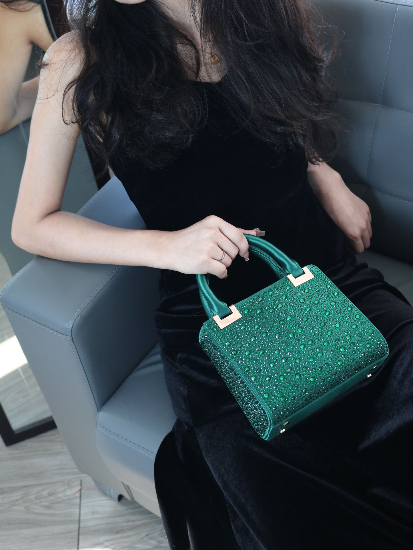[Trending] Elegant Rhinestone Square Evening Clutch - Perfect for Weddings, Proms & Formal Events - Magenta with Polyester Lining